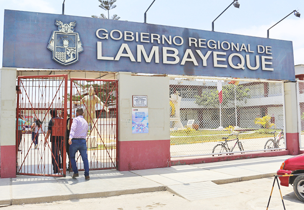 La Industria De Chiclayo Gore Confirma Montos Que Ganan Sus Asesores